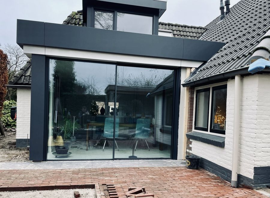 Aanbouw oude woonboerderij: 'Een prachtige aanbouw, helemaal naar onze smaak'